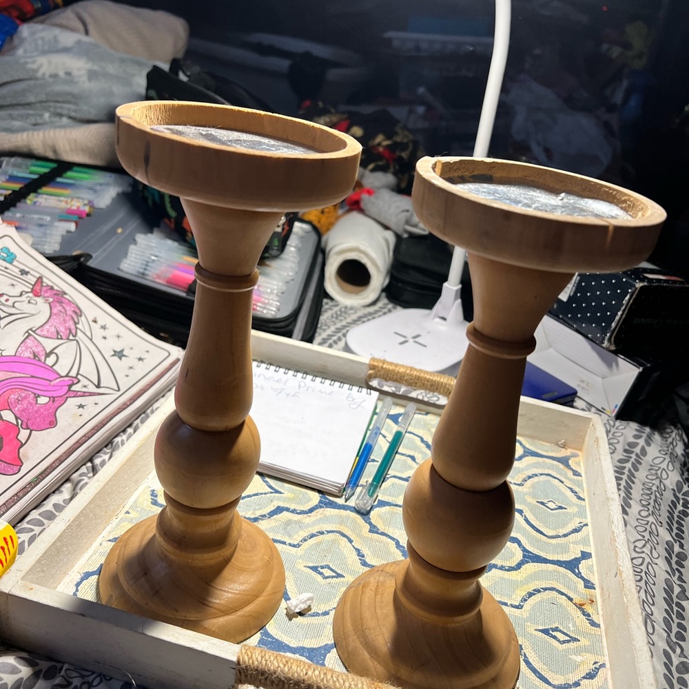 Candle pillars
